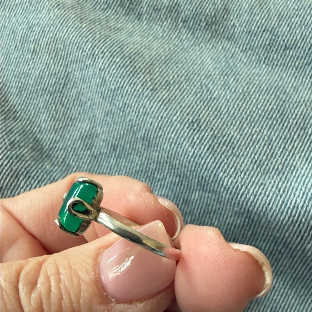 Emerald Sterling Silver Ring - Women Jewelry - Picture 4 of 5